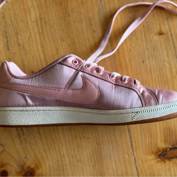Nike Court Royale Women's Pink Satin Sneakers Rare Find! - Picture 3 of 10